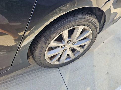 Used 2015 Chevrolet Malibu LT FWD image 10