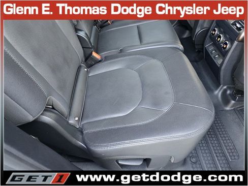 Used 2024 Land Rover Defender 130 X-Dynamic SE image 30