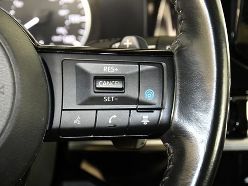 Used 2022 Nissan Pathfinder SV image 21