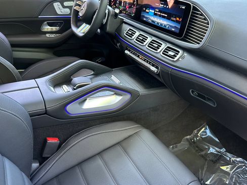 New 2026 Mercedes-Benz GLS 580 4MATIC image 27