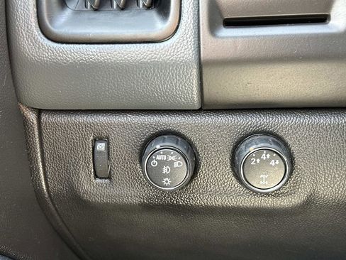 Used 2015 Chevrolet Colorado Z71 AWD/4WD image 26