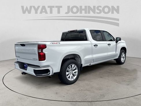 Used 2022 Chevrolet Silverado 1500 Custom AWD/4WD image 5