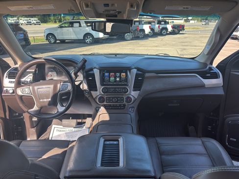Used 2019 GMC Yukon Denali w/ Denali Ultimate Package RWD image 25