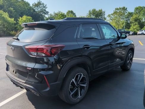 Used 2023 Chevrolet TrailBlazer RS w/ Sun and Liftgate Package AWD/4WD image 3