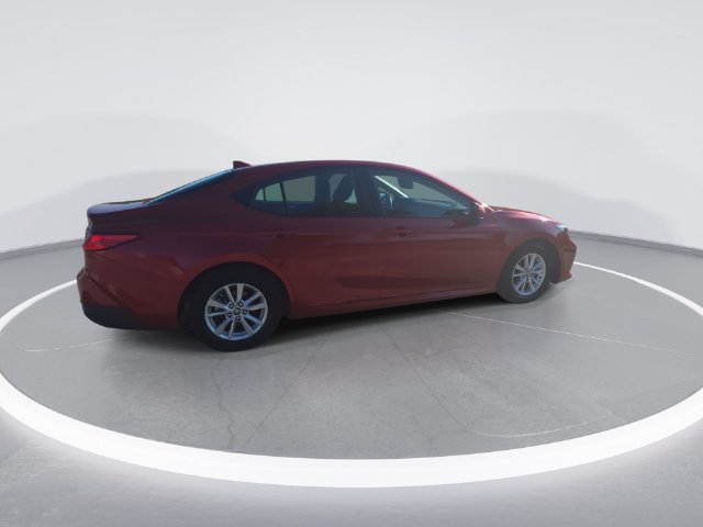 Used 2025 Toyota Camry LE FWD image 8