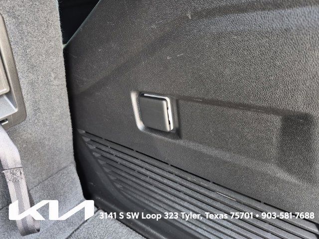 Used 2022 Chevrolet Tahoe Z71 AWD/4WD image 10