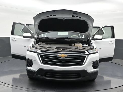 Used 2023 Chevrolet Traverse LT FWD image 36