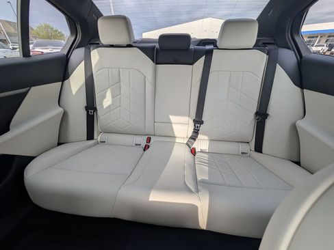 Used 2025 BMW 530i image 13