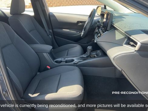 Used 2024 Toyota Corolla LE FWD image 13