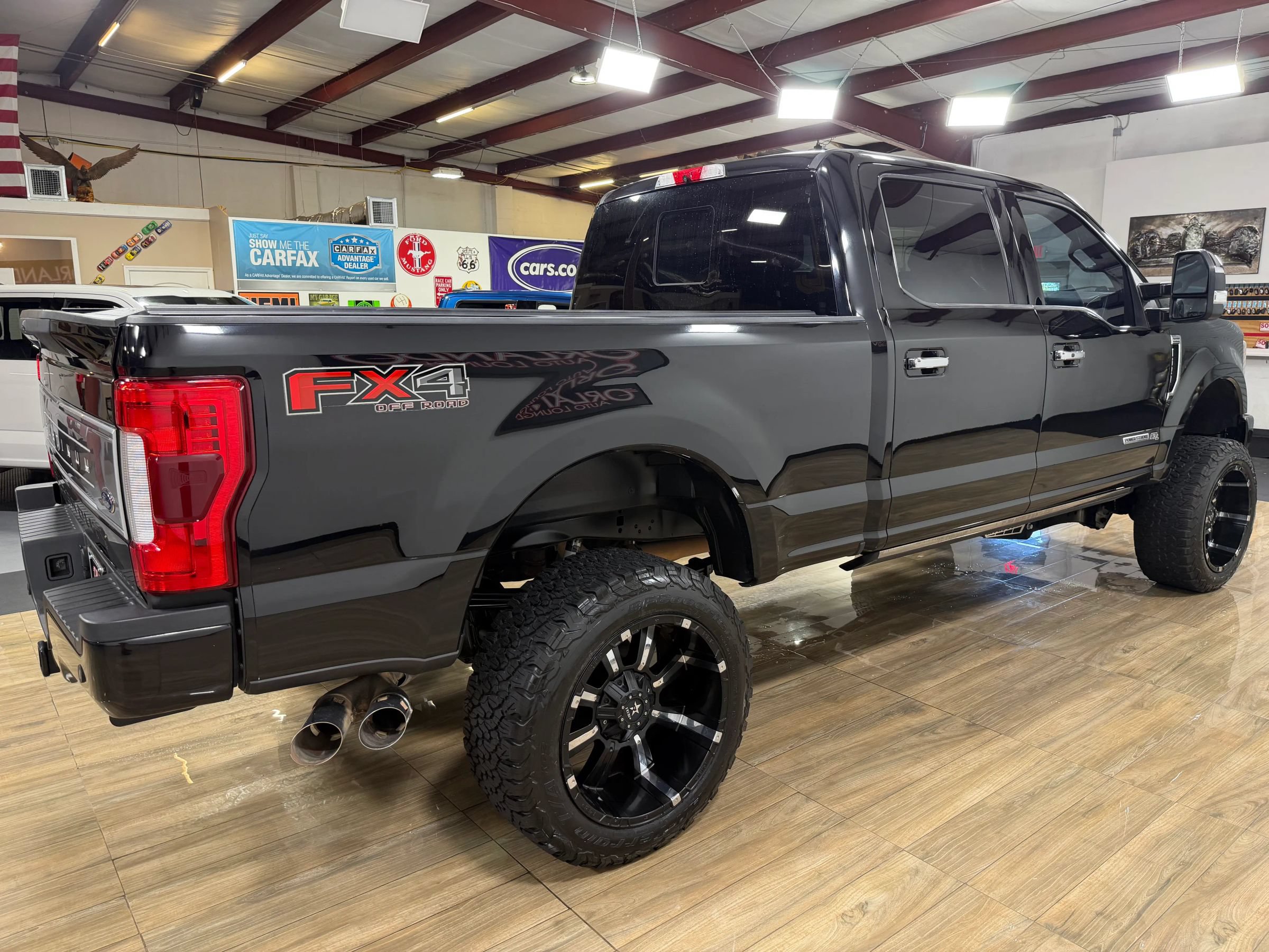 Used 2019 Ford F250 Platinum w/ Platinum Ultimate Package AWD/4WD image 6