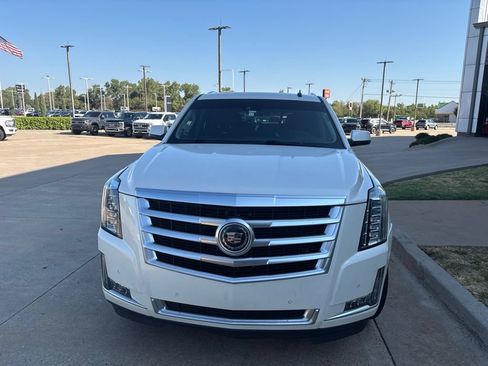 Used 2015 Cadillac Escalade Premium AWD/4WD image 8