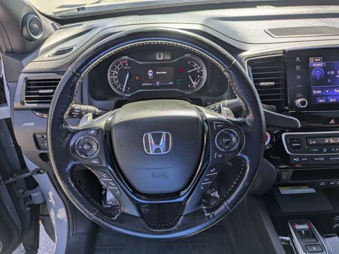Used 2022 Honda Ridgeline Black Edition image 19