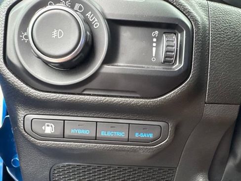 Used 2023 Jeep Wrangler Unlimited Rubicon 4xe AWD/4WD image 9