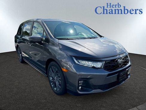 Used 2026 Honda Odyssey Touring image 1