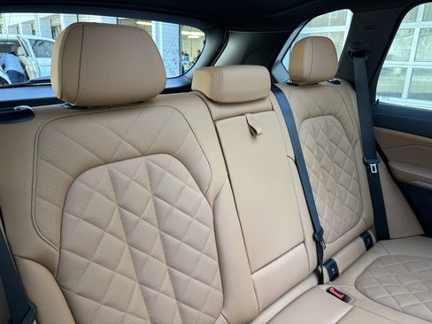 Used 2024 BMW X5 sDrive40i w/ Premium Package RWD image 26