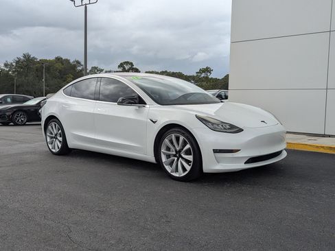 Used 2018 Tesla Model 3 Long Range AWD/4WD image 2