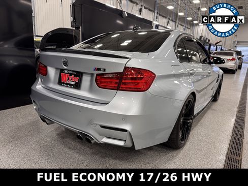 Used 2015 BMW M3 image 3