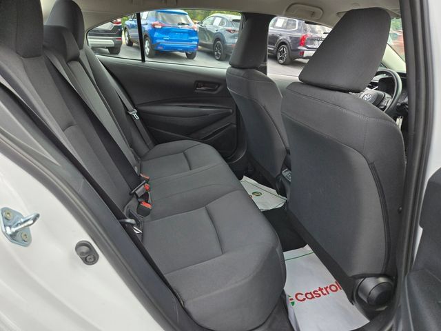 Used 2025 Toyota Corolla LE FWD image 19