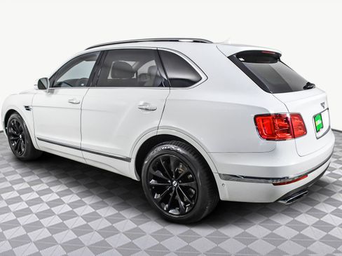 Used 2017 Bentley Bentayga image 6