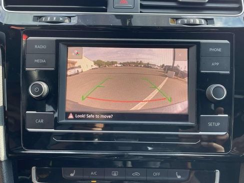 Used 2018 Volkswagen GTI S FWD image 31