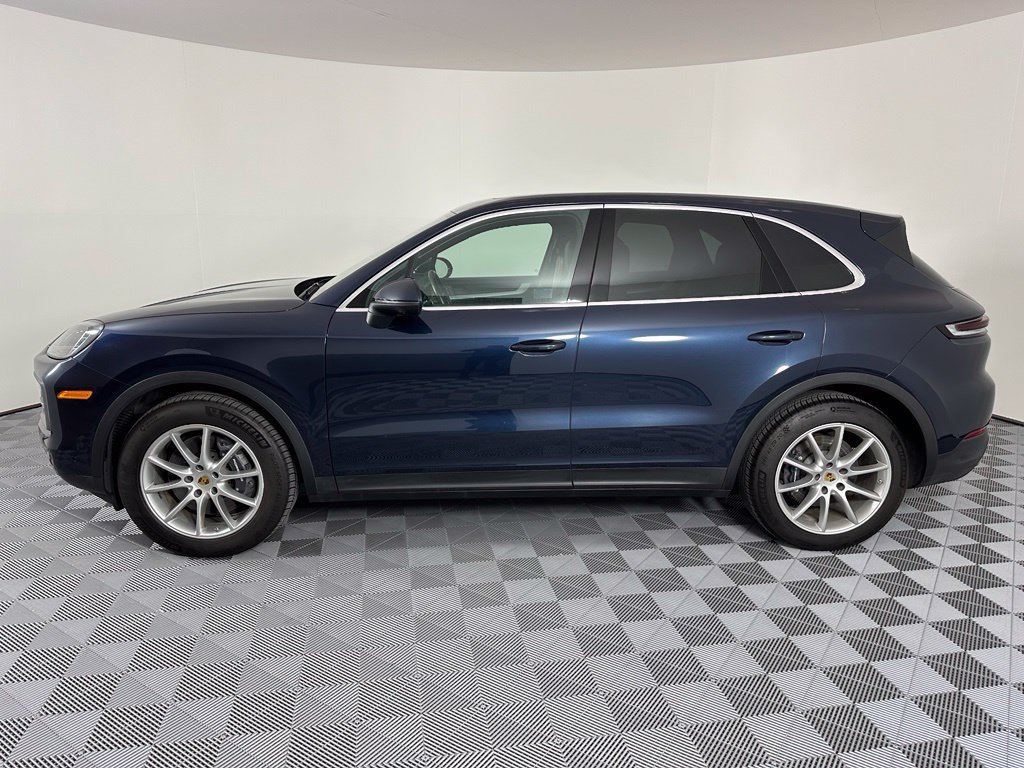 Certified 2024 Porsche Cayenne w/ Premium Package Plus (PFM) AWD/4WD image 2