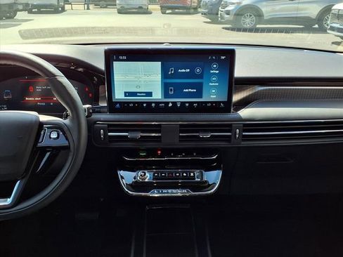 New 2026 Lincoln Corsair Grand Touring AWD/4WD image 11