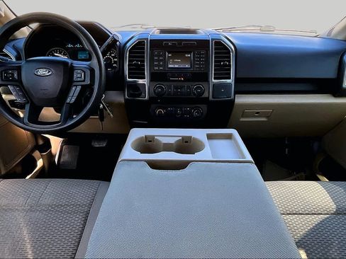 Used 2016 Ford F150 XLT RWD image 16