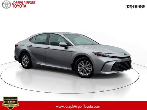 Used 2025 Toyota Camry LE w/ Convenience Package AWD/4WD image 1