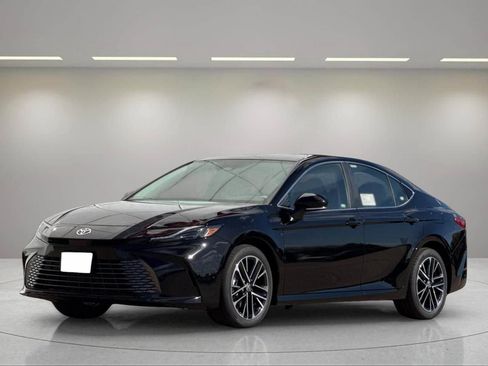 New 2026 Toyota Camry XLE image 6