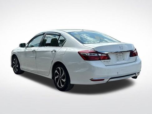 Used 2016 Honda Accord EX image 3