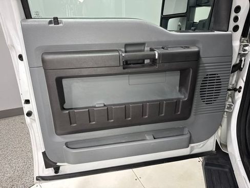Used 2016 Ford F250 XL w/ Power Equipment Group AWD/4WD image 8