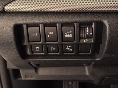 Used 2021 Subaru Forester Limited image 29