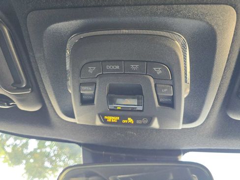 Certified 2024 Toyota Corolla SE w/ SE Premium Package FWD image 32