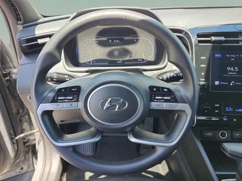 Certified 2024 Hyundai Santa Cruz SEL FWD image 9