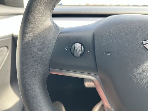 Used 2022 Tesla Model 3 Long Range image 18
