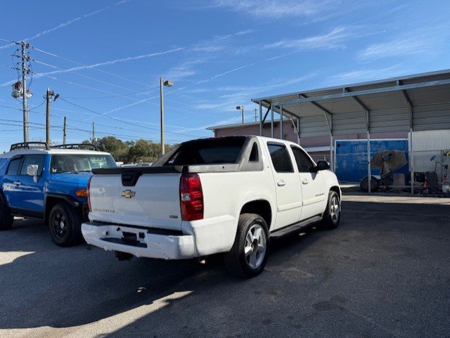 Used 2008 Chevrolet Avalanche LT w/ LT Preferred Equipment Group AWD/4WD image 4