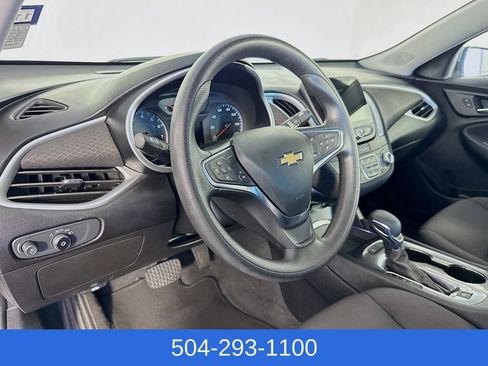 Used 2024 Chevrolet Malibu LT FWD image 11