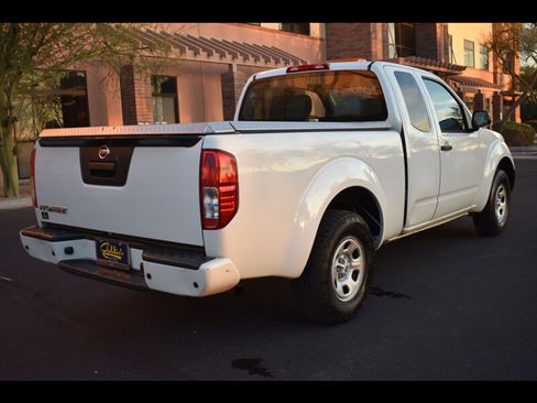 Used 2018 Nissan Frontier S image 7