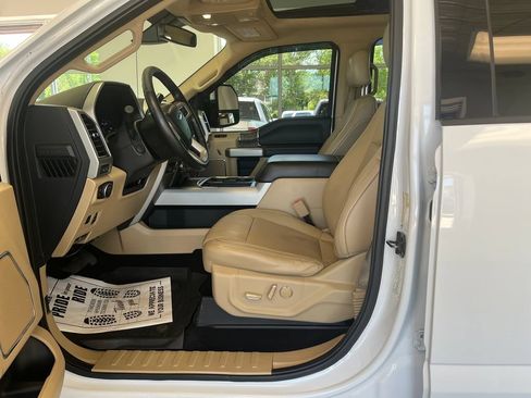 Used 2019 Ford F250 Lariat w/ Lariat Ultimate Package AWD/4WD image 10