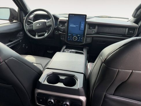 Used 2023 Ford Expedition Limited AWD/4WD image 10
