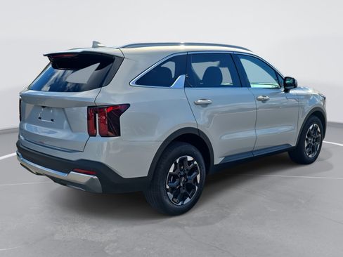 New 2026 Kia Sorento S w/ S Panoramic Sunroof Package image 5