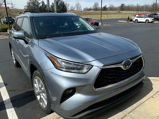 Used 2023 Toyota Highlander Limited video 1
