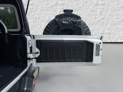 Used 2021 Jeep Wrangler Unlimited Sport AWD/4WD image 12
