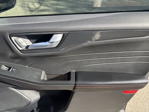 Used 2025 Ford Escape ST-Line Select image 14