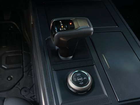 Used 2024 GMC Hummer EV 3X AWD/4WD image 17