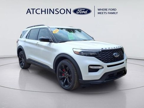 Used 2023 Ford Explorer ST w/ Equipment Group 401A AWD/4WD image 3