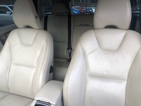 Used 2012 Volvo XC60 T6 image 16