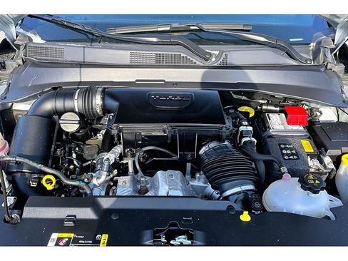 Used 2025 Jeep Compass Limited w/ High Altitude Package image 11