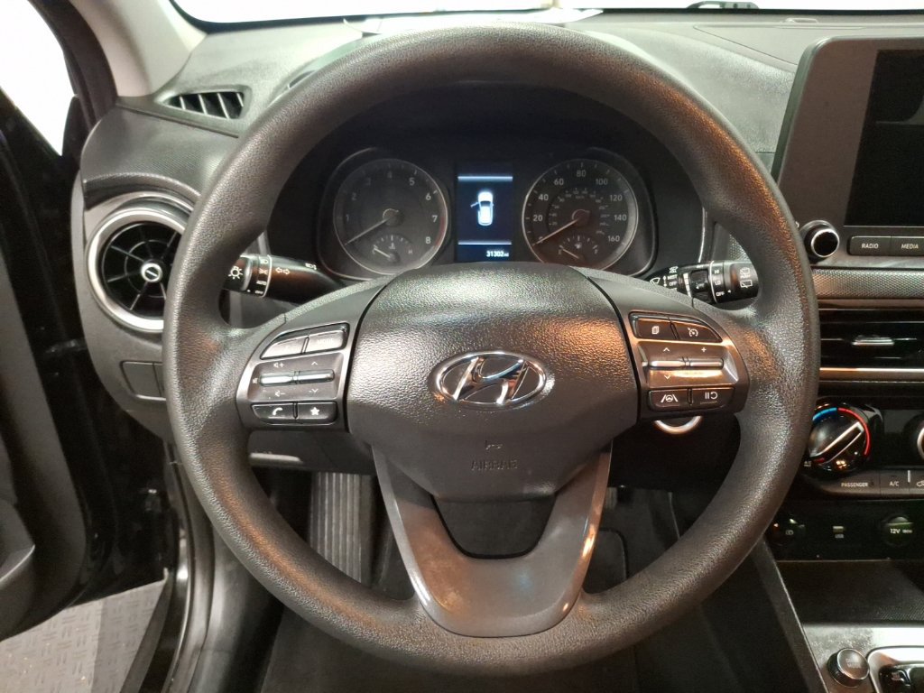 Used 2023 Hyundai Kona SEL AWD/4WD image 19