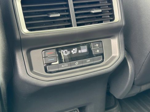 Used 2024 Volkswagen Atlas Peak Edition SEL AWD/4WD image 64